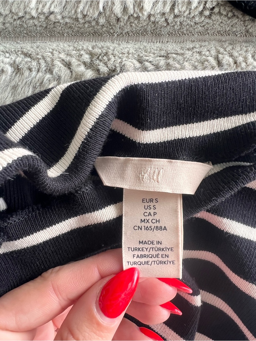H&M Black & White Striped Cotton Boatneck Sweater Bell Sleeves Size Small/Medium - Picture 5 of 7